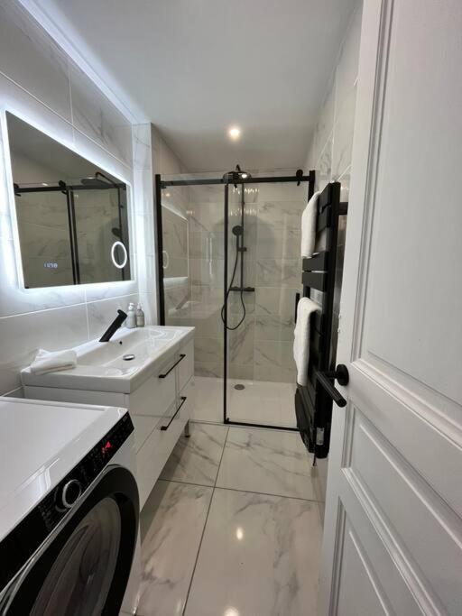 Appartement Renove - Wifi - Jardin - Centre De นีออร์ ภายนอก รูปภาพ