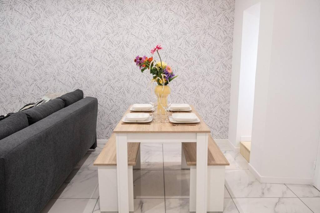 Appartement Renove - Wifi - Jardin - Centre De นีออร์ ภายนอก รูปภาพ