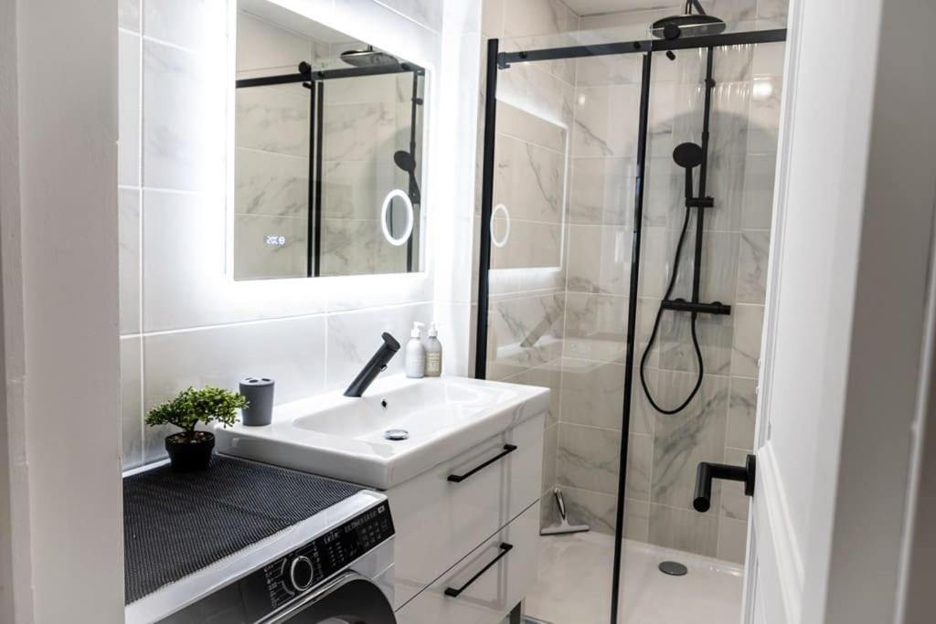 Appartement Renove - Wifi - Jardin - Centre De นีออร์ ภายนอก รูปภาพ